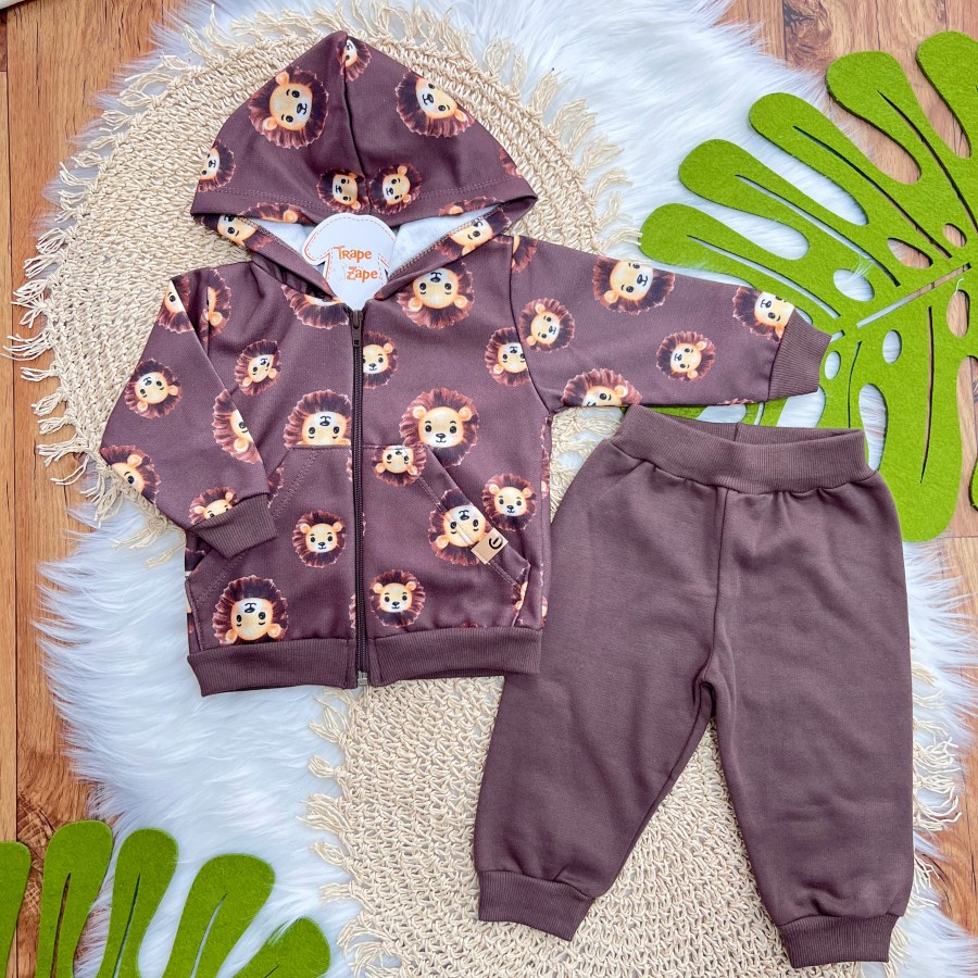 Conj. Jaqueta com Capuz Leões e Calça de Moletom - Marrom